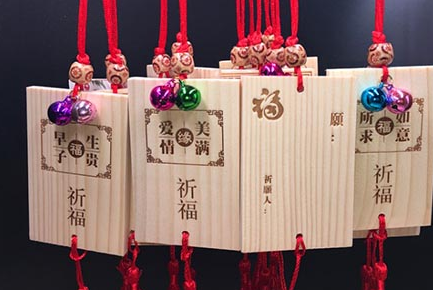 激光雕刻旅游紀(jì)念品，讓您回憶不褪色