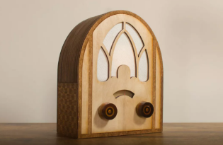 激光切割復(fù)古收音機(jī)，帶你追憶舊時(shí)光