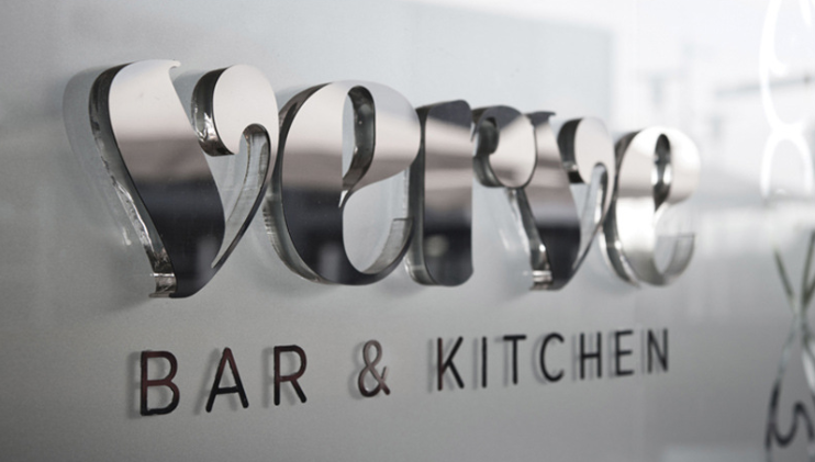 激光切割亞克力廣告牌，城市中的新亮點