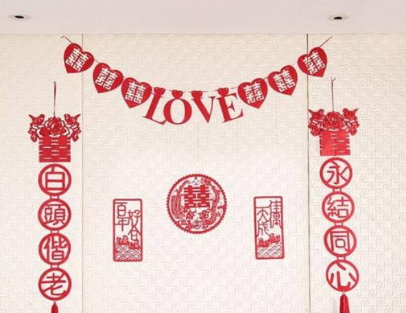 無(wú)紡布窗花切割