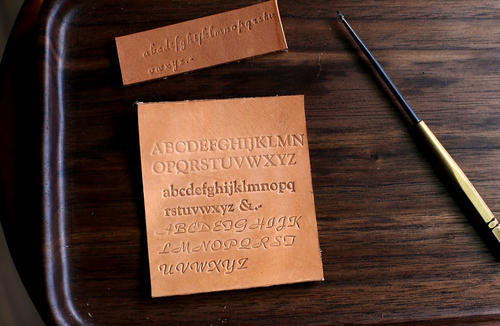 皮革激光雕花機(jī) 皮革激光雕花機(jī)