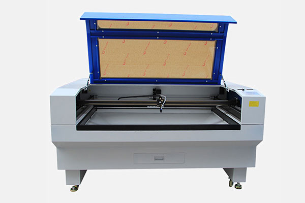 百潔布裁剪打孔設(shè)備—百潔布激光切割機(jī)
